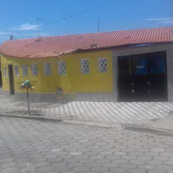 Casa em Mongaguá, bairro Balneário Itaóca