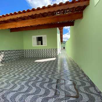 Casa em Mongaguá, bairro Pedreira