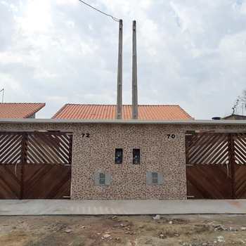 Casa em Itanhaém, bairro Loty