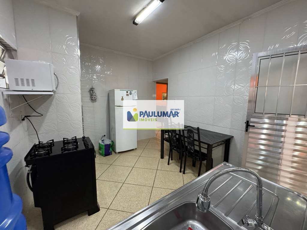 Casa em Mongaguá, no bairro Centro