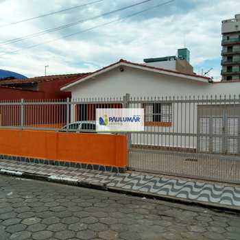 Casa em Mongaguá, bairro Centro