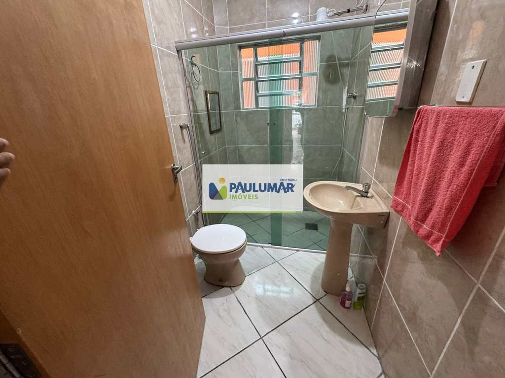 Casa em Mongaguá, no bairro Centro