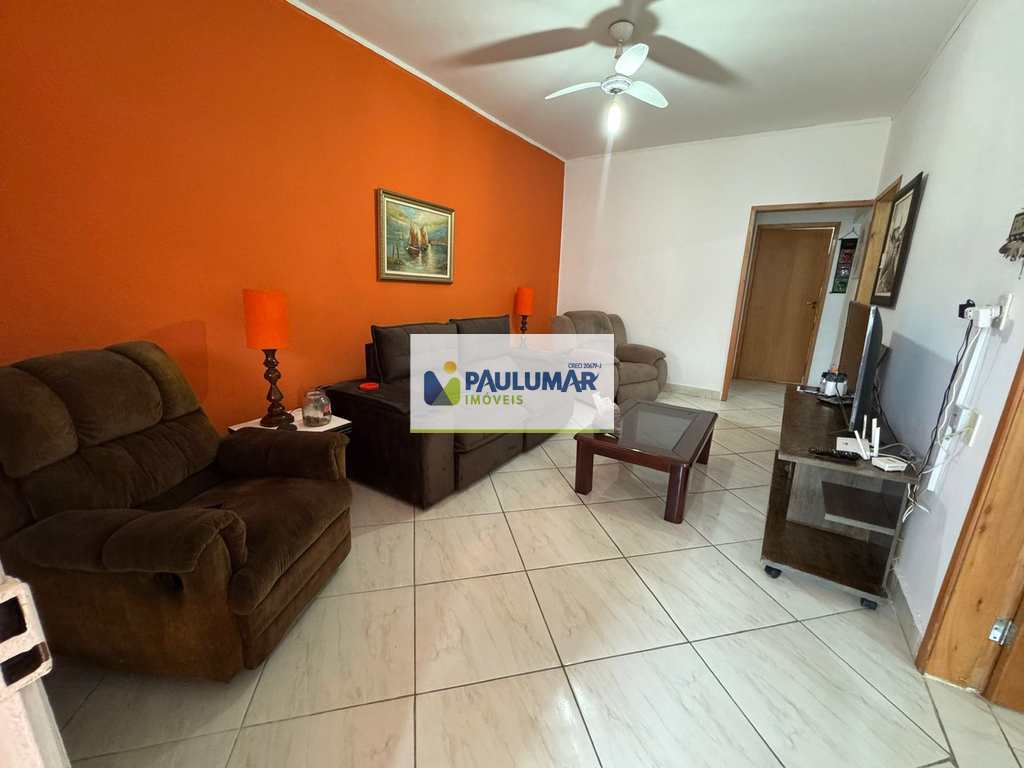 Casa em Mongaguá, no bairro Centro