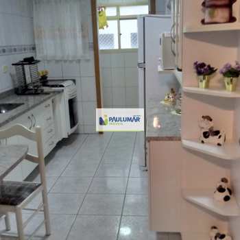 Apartamento em Mongaguá, bairro Centro