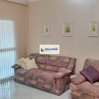 Apartamento em Mongaguá, bairro Centro
