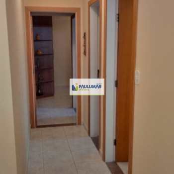 Apartamento em Mongaguá, bairro Centro