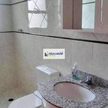 Apartamento em Mongaguá, bairro Centro