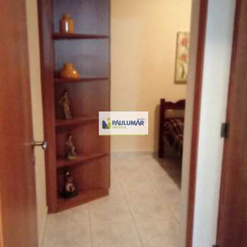 Apartamento em Mongaguá, bairro Centro