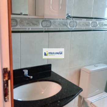 Apartamento em Mongaguá, bairro Centro
