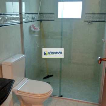 Apartamento em Mongaguá, bairro Centro