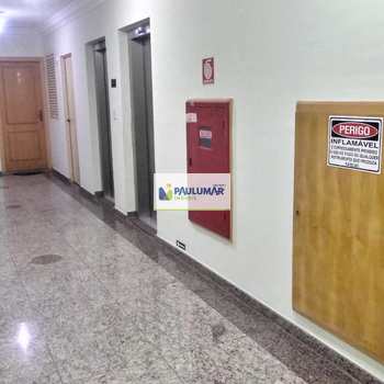 Apartamento em Mongaguá, bairro Centro