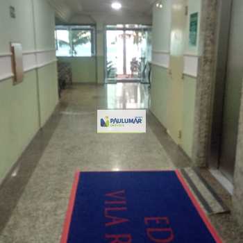 Apartamento em Mongaguá, bairro Centro