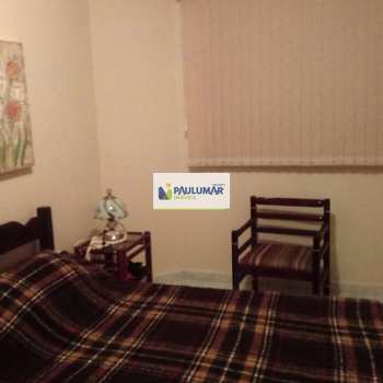 Apartamento em Mongaguá, bairro Centro