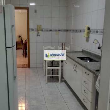 Apartamento em Mongaguá, bairro Centro