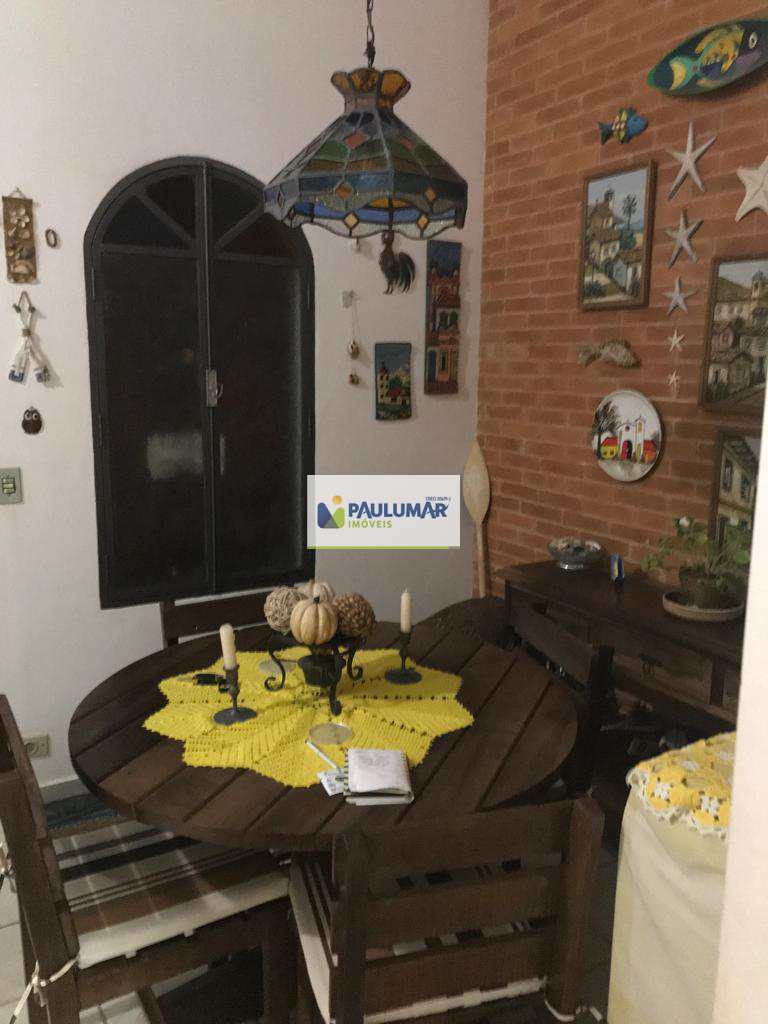 Casa em Praia Grande, no bairro Jardim Imperador