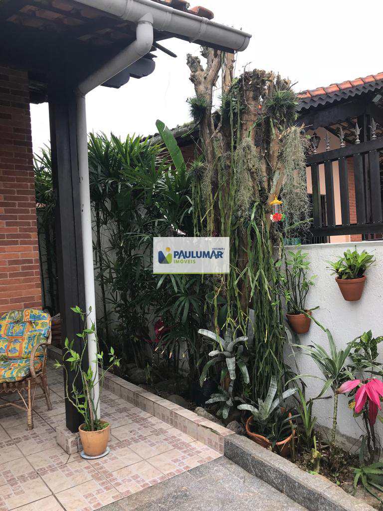 Casa em Praia Grande, no bairro Jardim Imperador