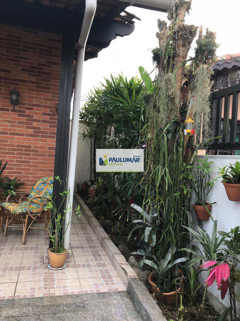 Casa em Praia Grande, no bairro Jardim Imperador