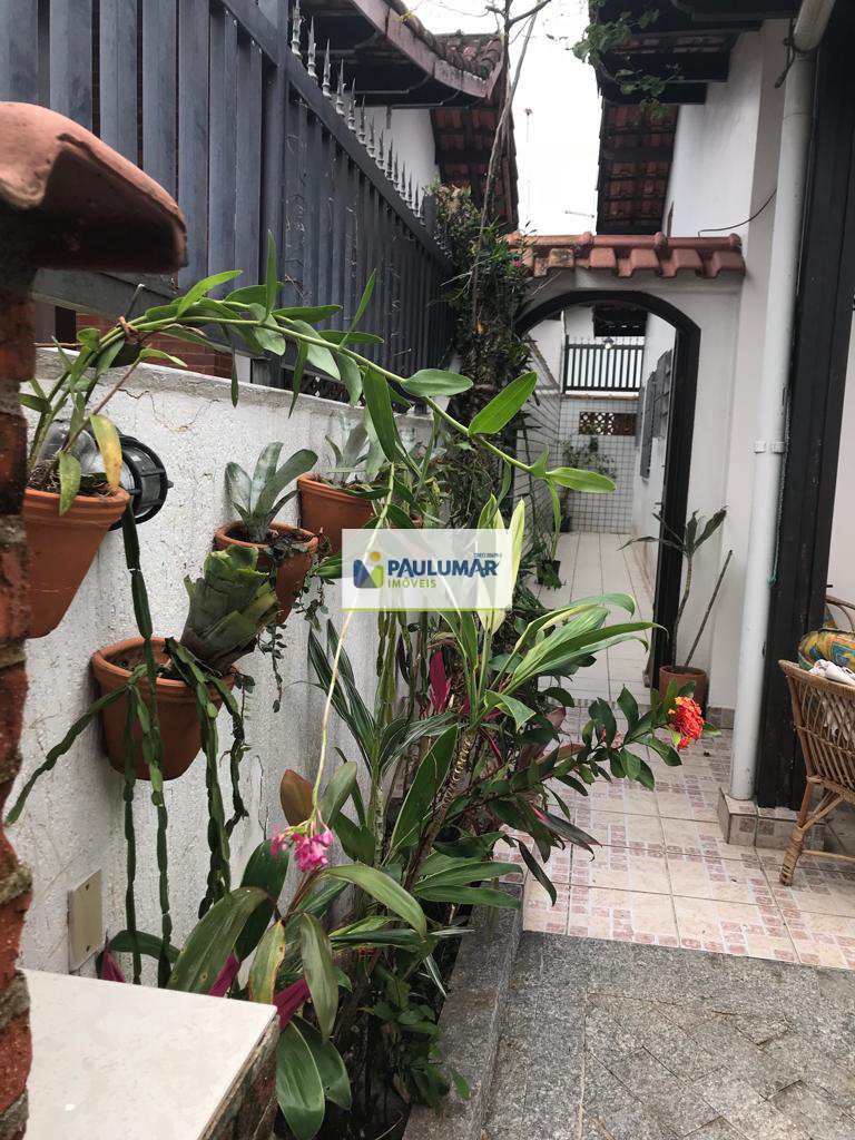 Casa em Praia Grande, no bairro Jardim Imperador