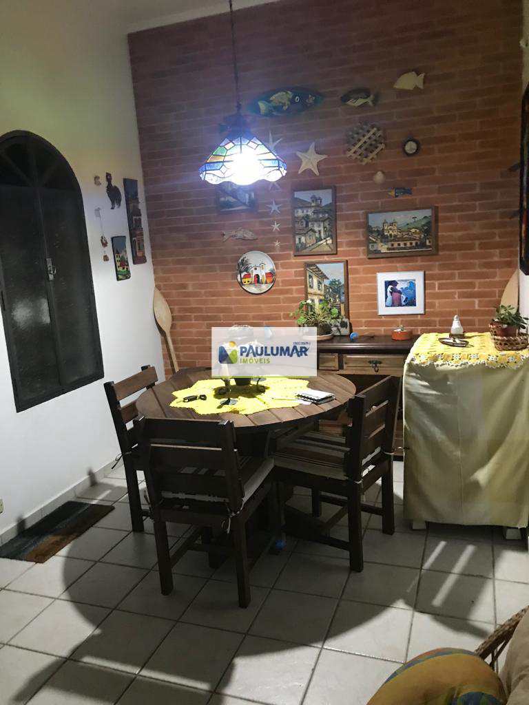 Casa em Praia Grande, no bairro Jardim Imperador