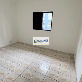 Apartamento em Mongaguá, bairro Centro