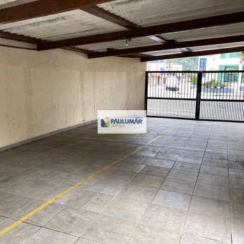 Apartamento em Mongaguá, bairro Centro