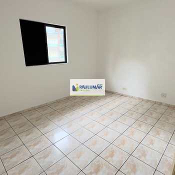Apartamento em Mongaguá, bairro Centro