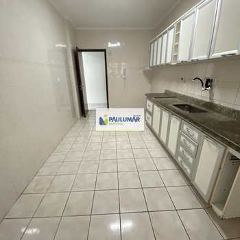 Apartamento em Mongaguá, bairro Centro