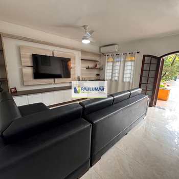 Casa em Mongaguá, bairro Flórida Mirim