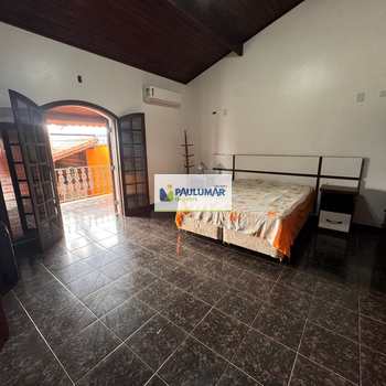 Casa em Mongaguá, bairro Flórida Mirim