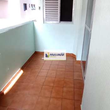Apartamento em Mongaguá, bairro Centro