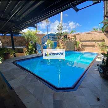 Casa em Mongaguá, bairro Jardim Praia Grande