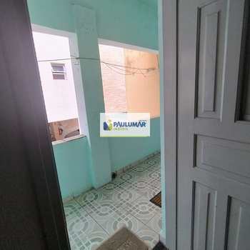 Apartamento em Mongaguá, bairro Centro