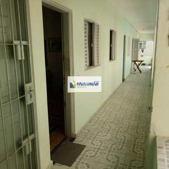 Apartamento em Mongaguá, bairro Centro