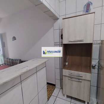 Apartamento em Mongaguá, bairro Centro