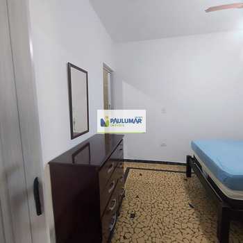 Apartamento em Mongaguá, bairro Centro