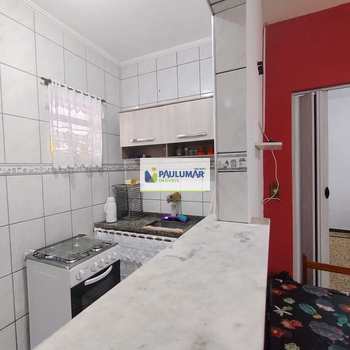 Apartamento em Mongaguá, bairro Centro