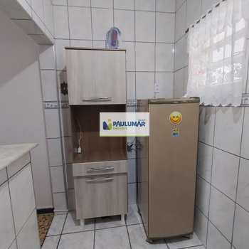 Apartamento em Mongaguá, bairro Centro