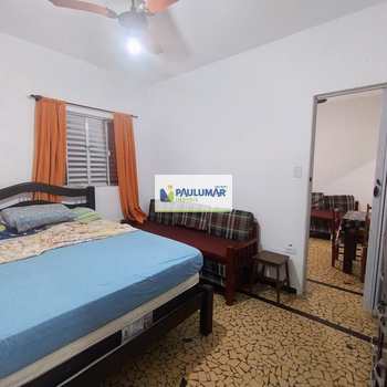 Apartamento em Mongaguá, bairro Centro