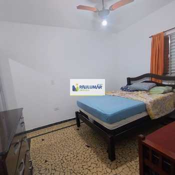 Apartamento em Mongaguá, bairro Centro