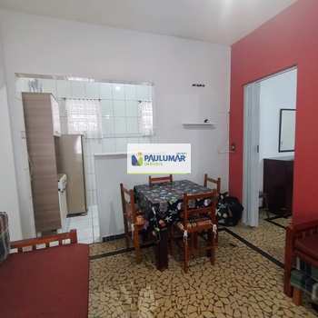 Apartamento em Mongaguá, bairro Centro