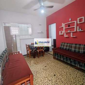 Apartamento em Mongaguá, bairro Centro