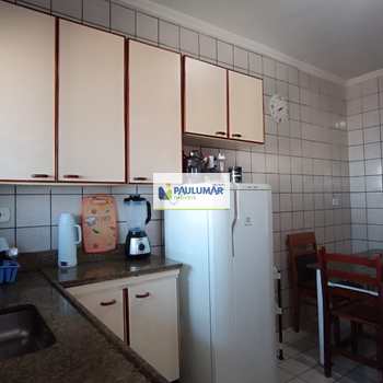 Apartamento em Mongaguá, bairro Vera Cruz