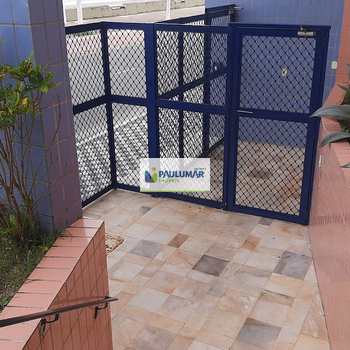 Apartamento em Mongaguá, bairro Centro