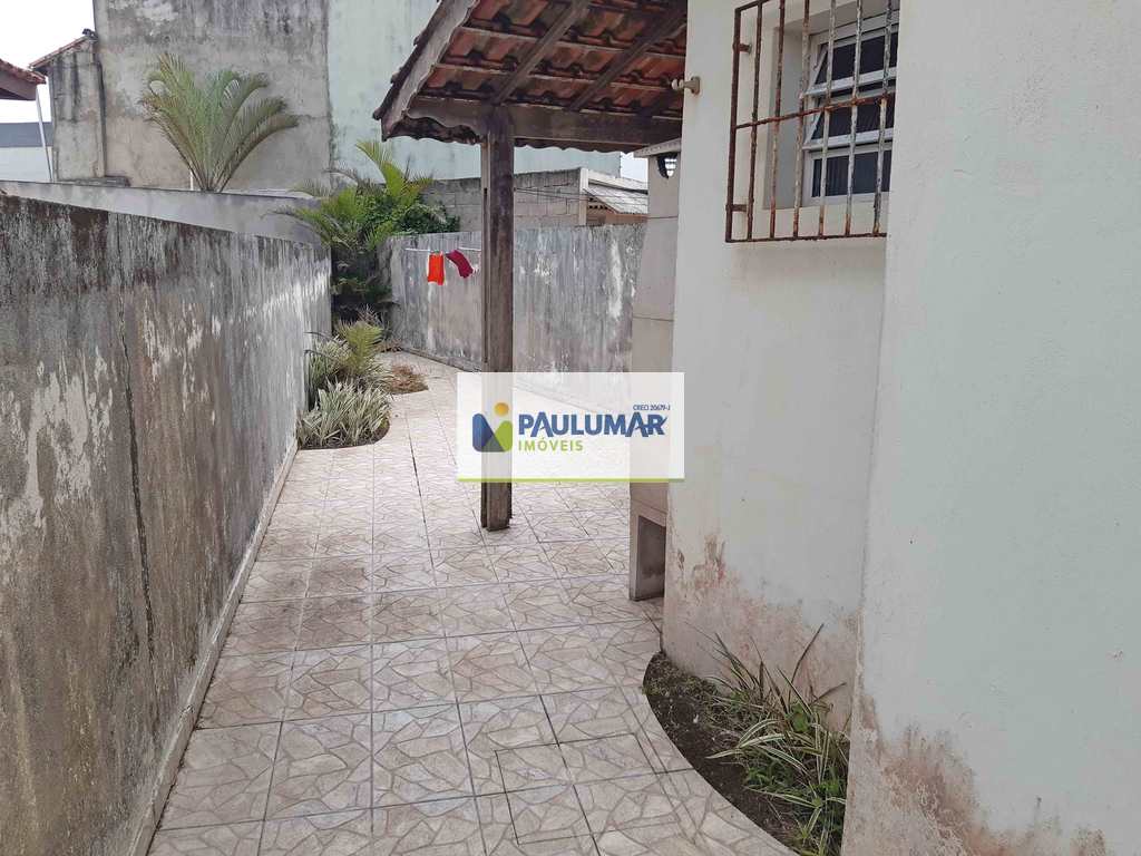 Casa em Mongaguá, no bairro Vila Anhanguera