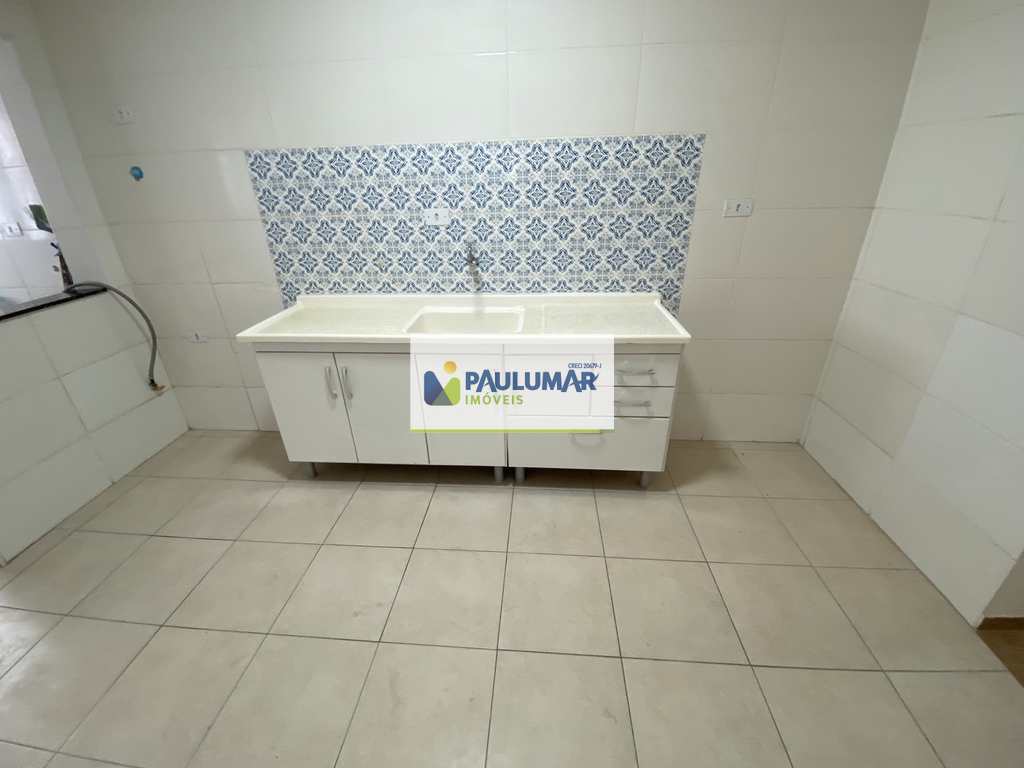 Apartamento em Mongaguá, no bairro Centro