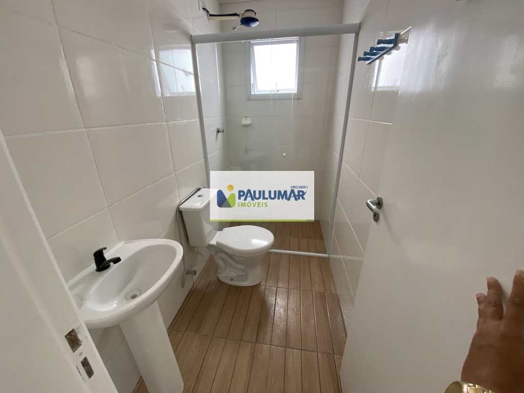 Apartamento em Mongaguá, no bairro Centro