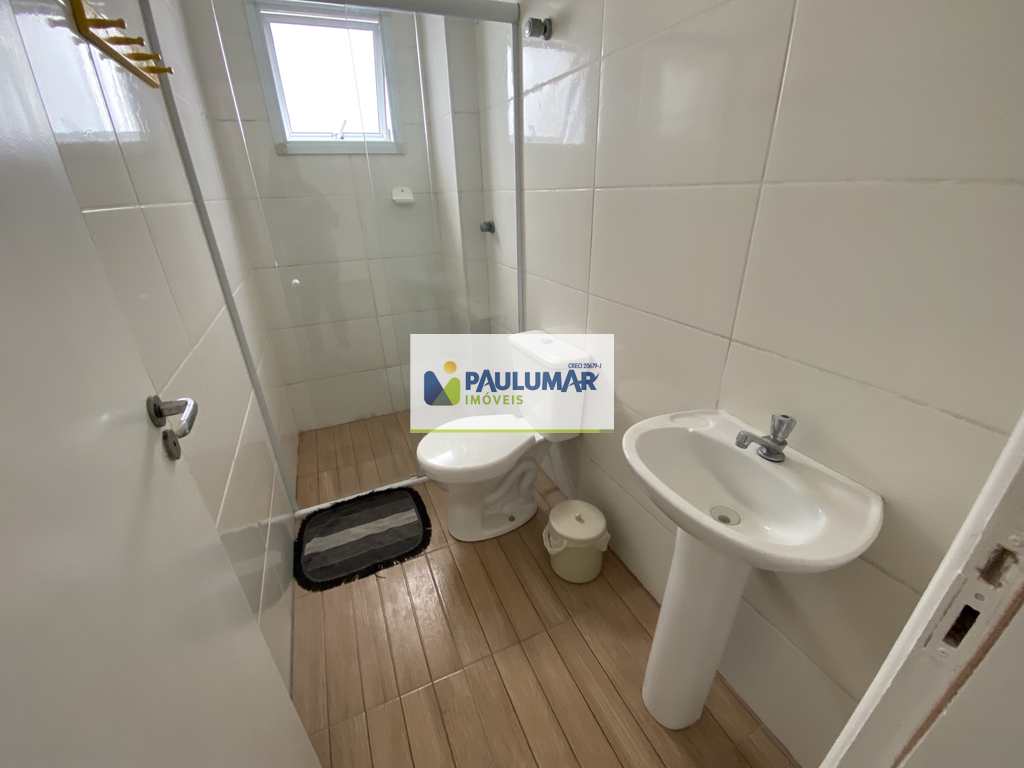 Apartamento em Mongaguá, no bairro Centro