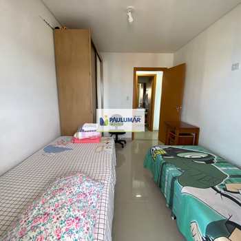 Apartamento em Mongaguá, bairro Jardim Aguapeu