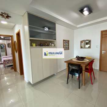 Apartamento em Mongaguá, bairro Jardim Aguapeu