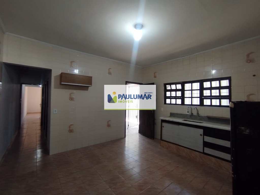 Casa em Mongaguá, no bairro Vila Anhanguera